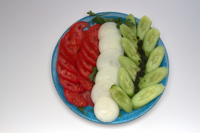 خیار و پیاز و گوجه